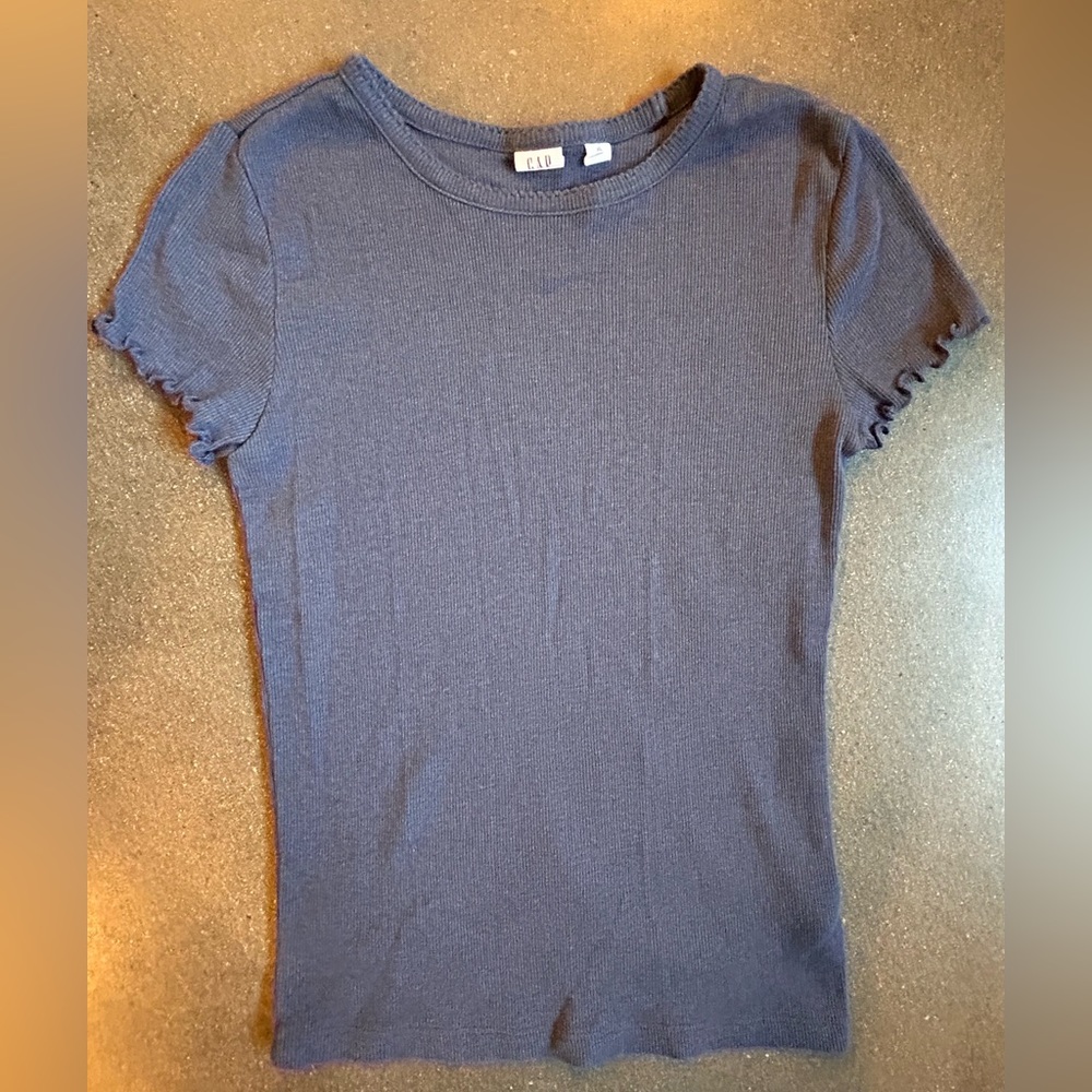 Girls Gap stretchy tee